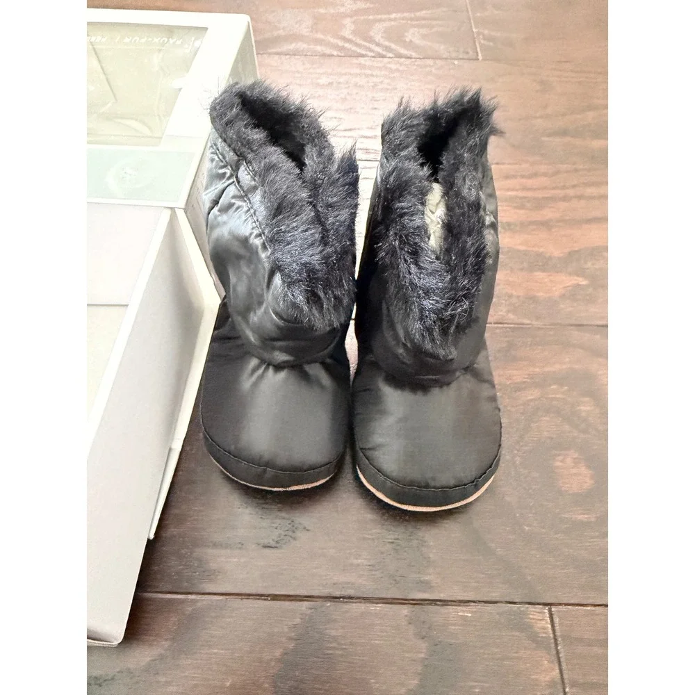 Robeez First Kicks Black Faux Fur Baby Boots 9-12 Months Soft Sole Booties